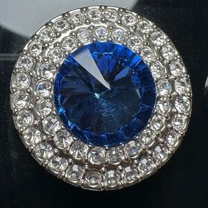 Magnolia and Vine 30mm Grand Zsa Zsa Blue Snap